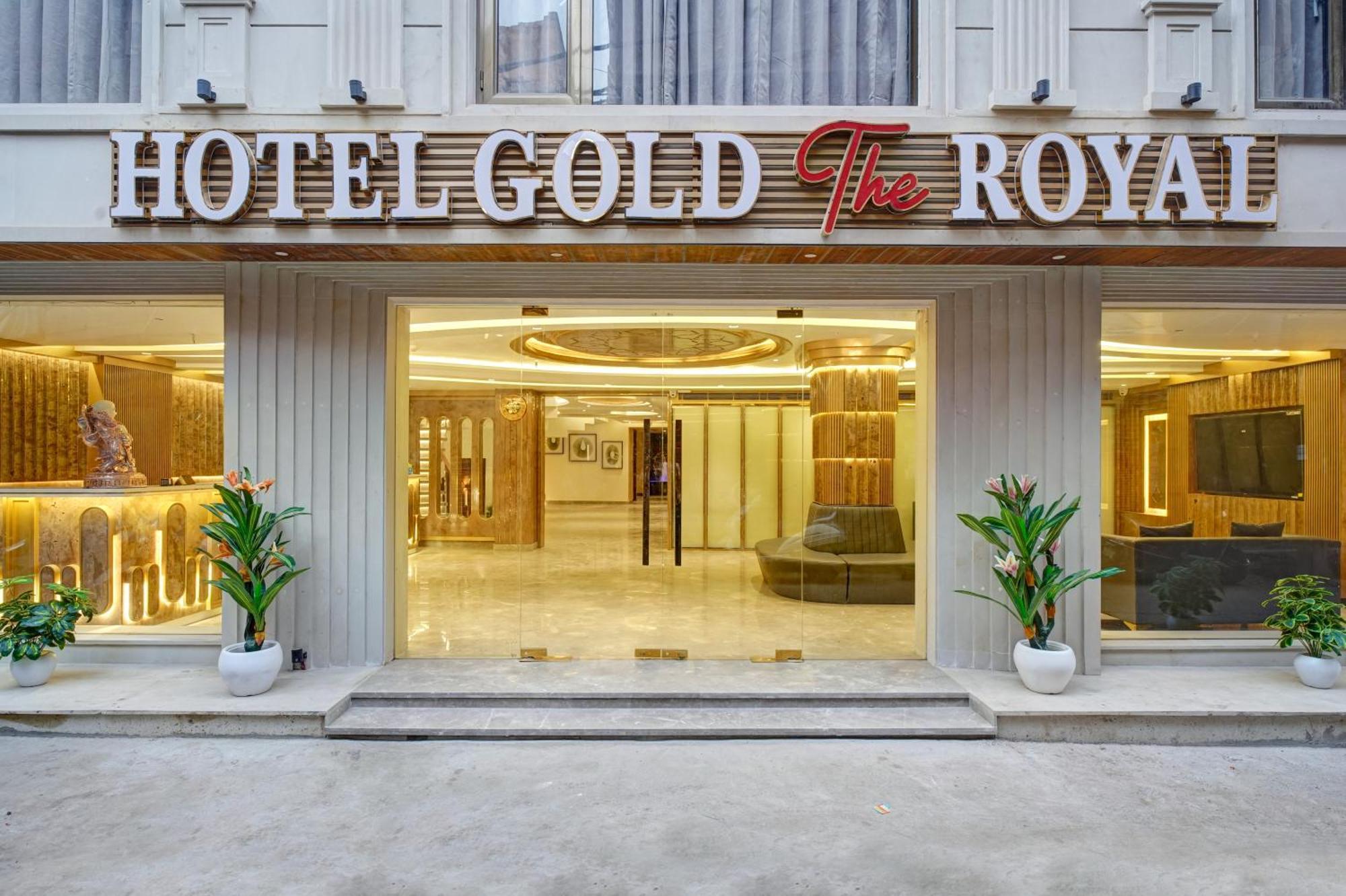 Newly Built Gold The Royal With Rooftop Restaurant - 2Mins Walk From New Delhi Rail Station & 5Mins From Connaught Place 외부 사진